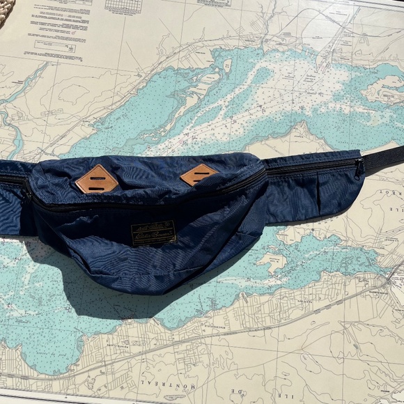 Vintage Eddie Bauer Expedition Belt Bag / Fanny Pack / Bum Bag - Picture 2 of 5